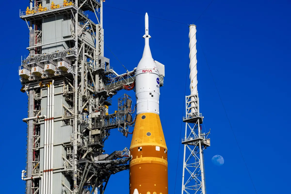 Artemis II SLS and Orion on the launch pad